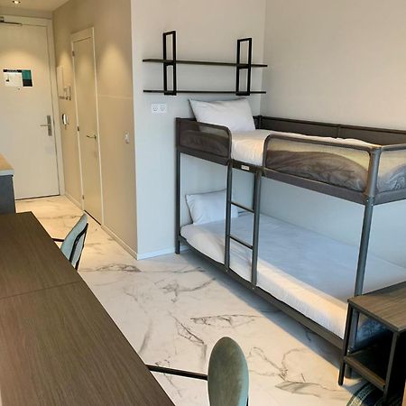 Pozuelo de Alarcón Student Experience Madrid Pozuelo - Luxury Hostel מראה חיצוני תמונה