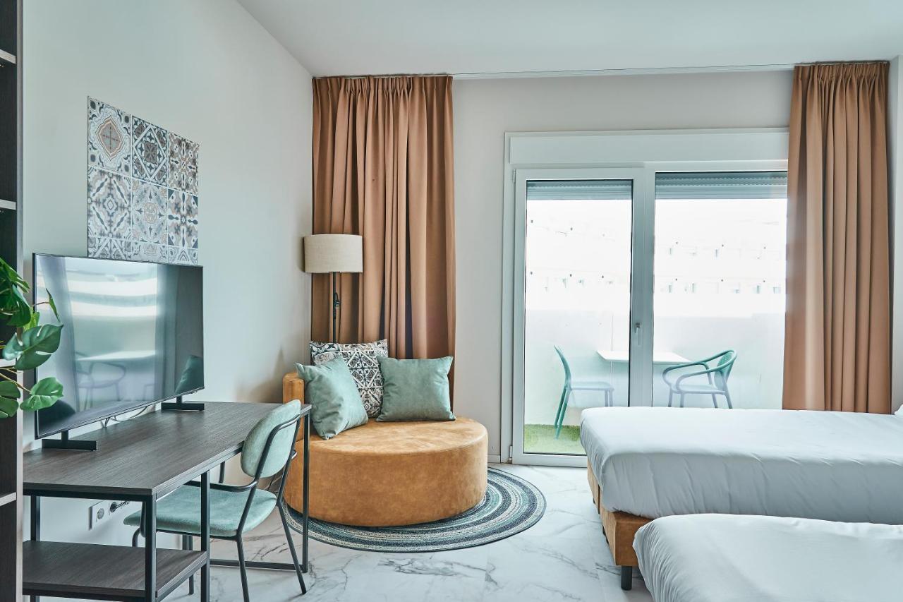 Pozuelo de Alarcón Student Experience Madrid Pozuelo - Luxury Hostel מראה חיצוני תמונה