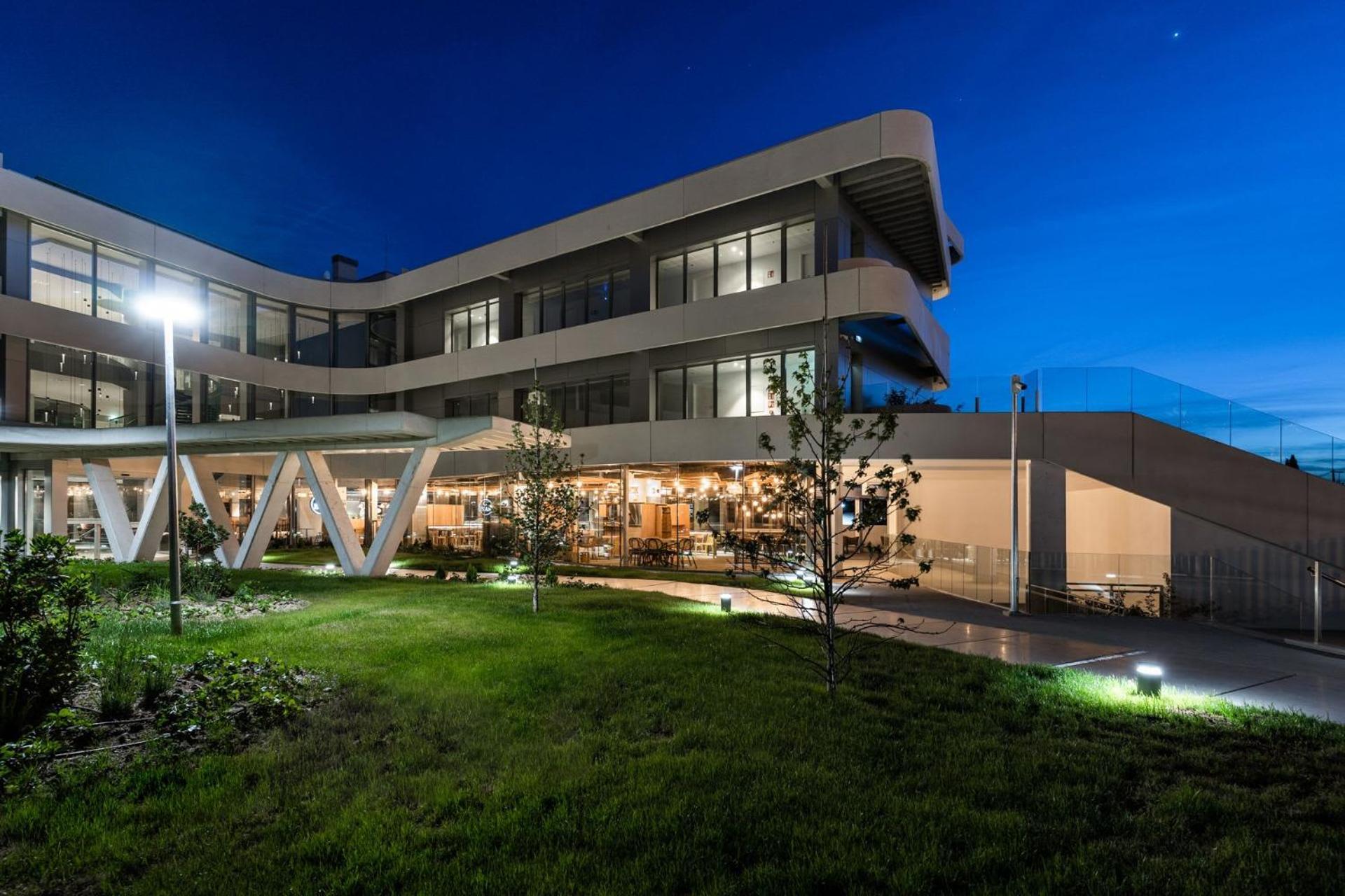 Pozuelo de Alarcón Student Experience Madrid Pozuelo - Luxury Hostel מראה חיצוני תמונה