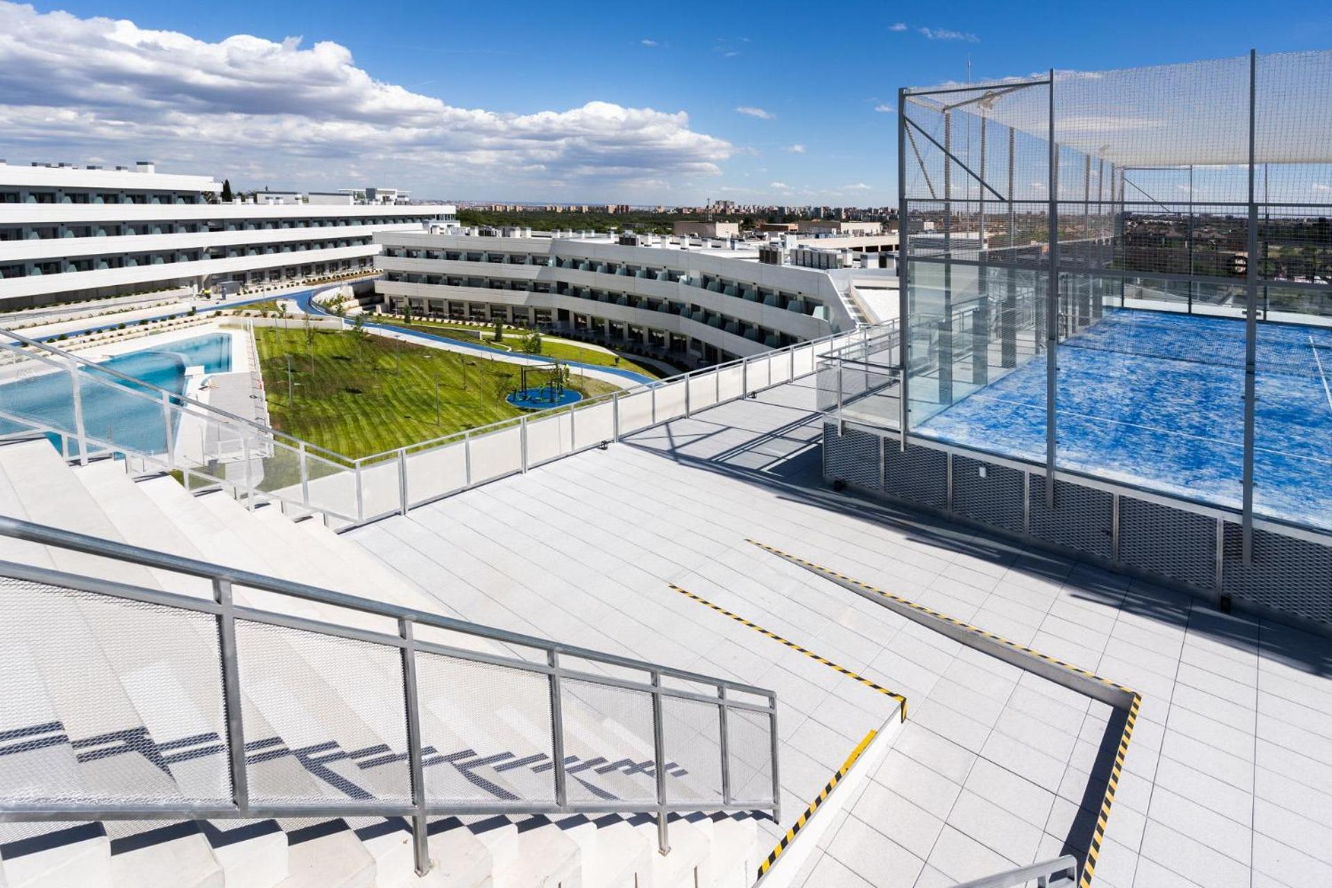 Pozuelo de Alarcón Student Experience Madrid Pozuelo - Luxury Hostel מראה חיצוני תמונה